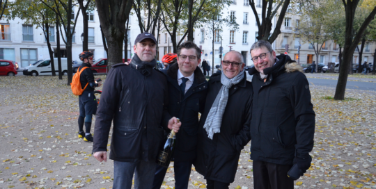 Finale-Unis-pétanque-Tour-Paris-le-22-novembre-1